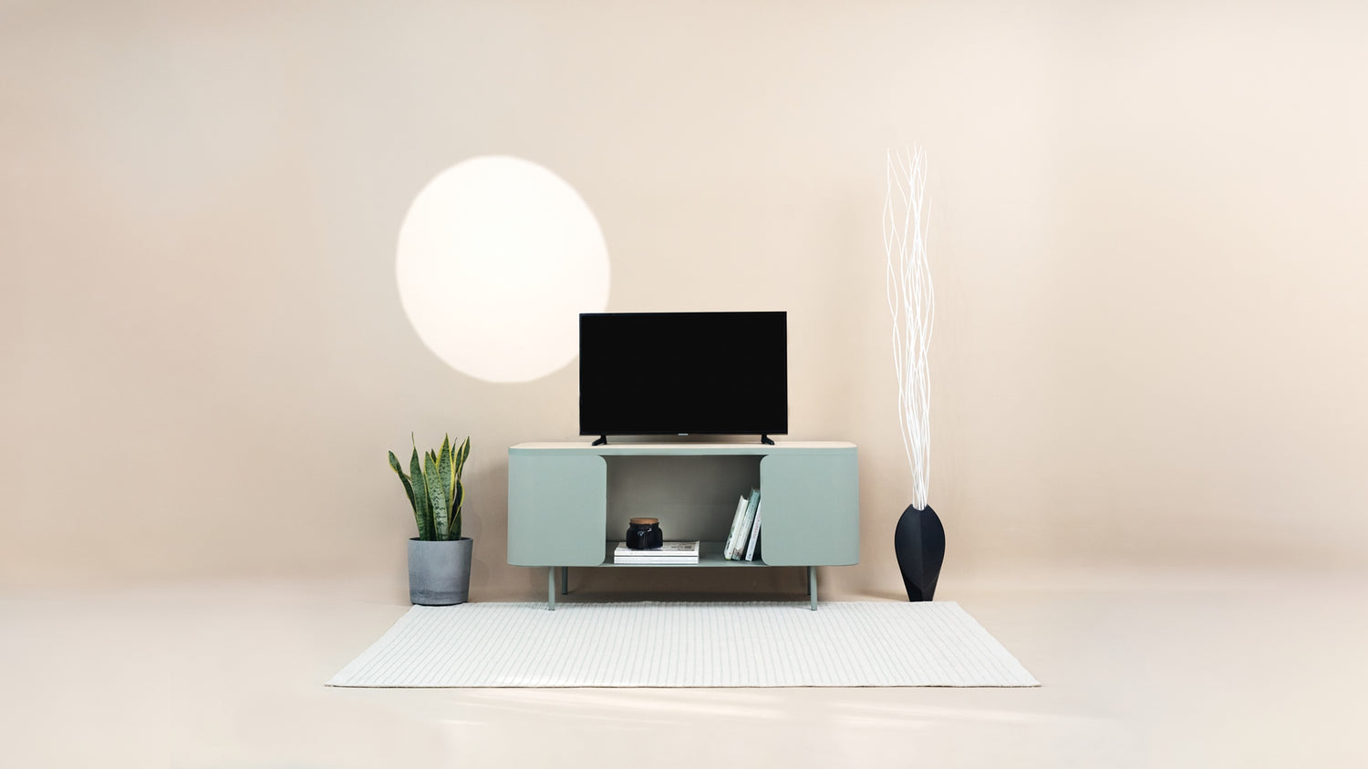 Idee per arredare parete tv