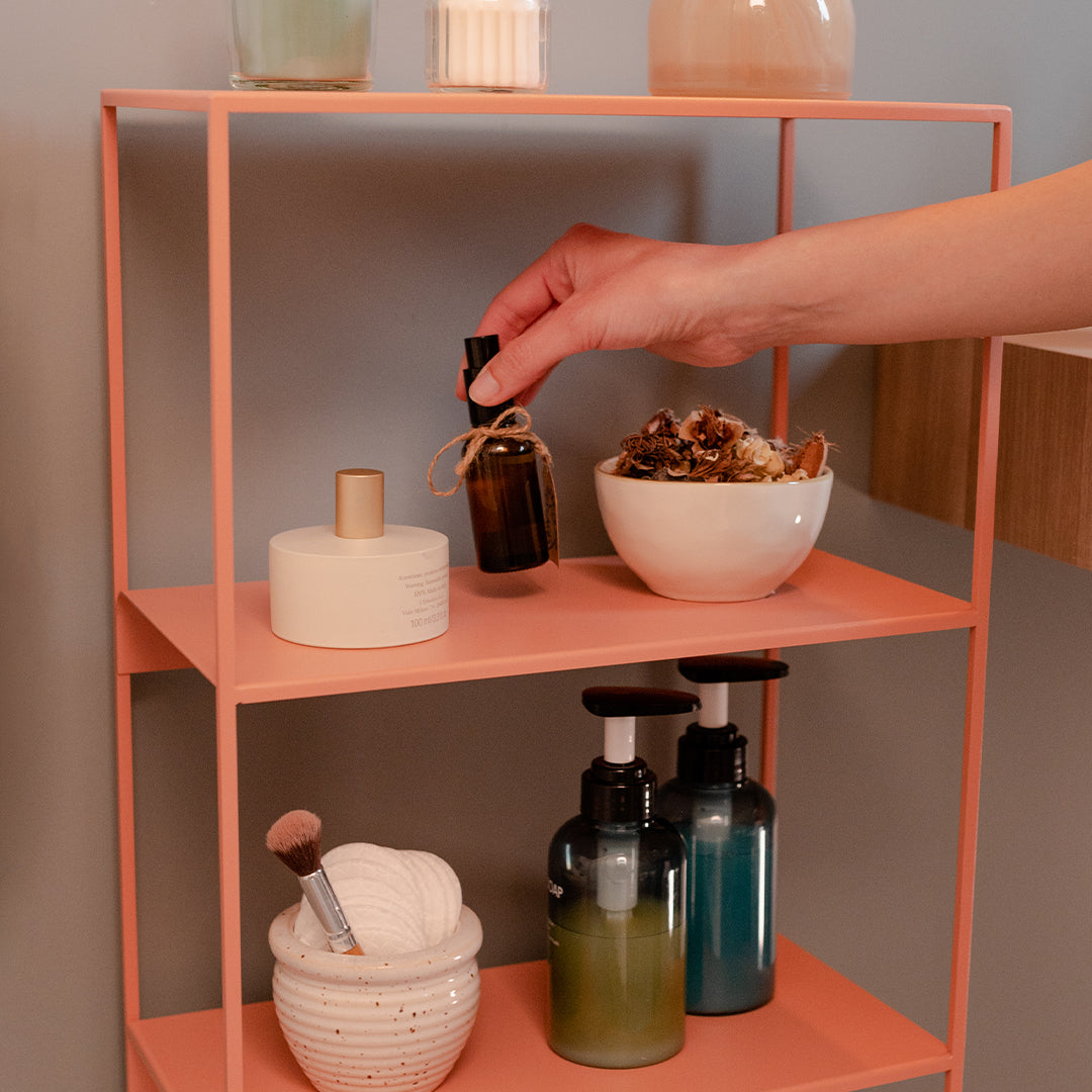 Levante - Estantería