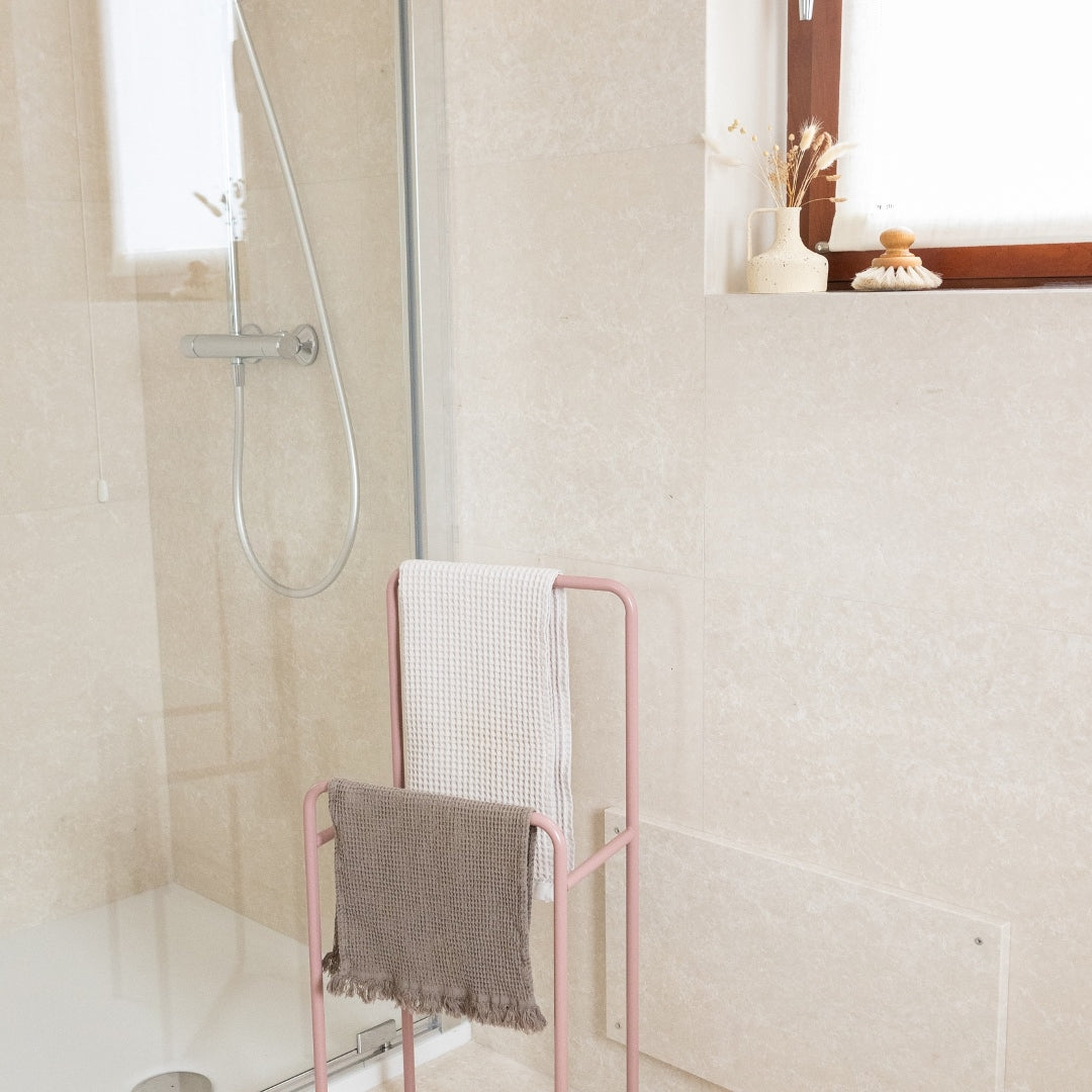 Adriatica freestanding towel rack - Antique Pink