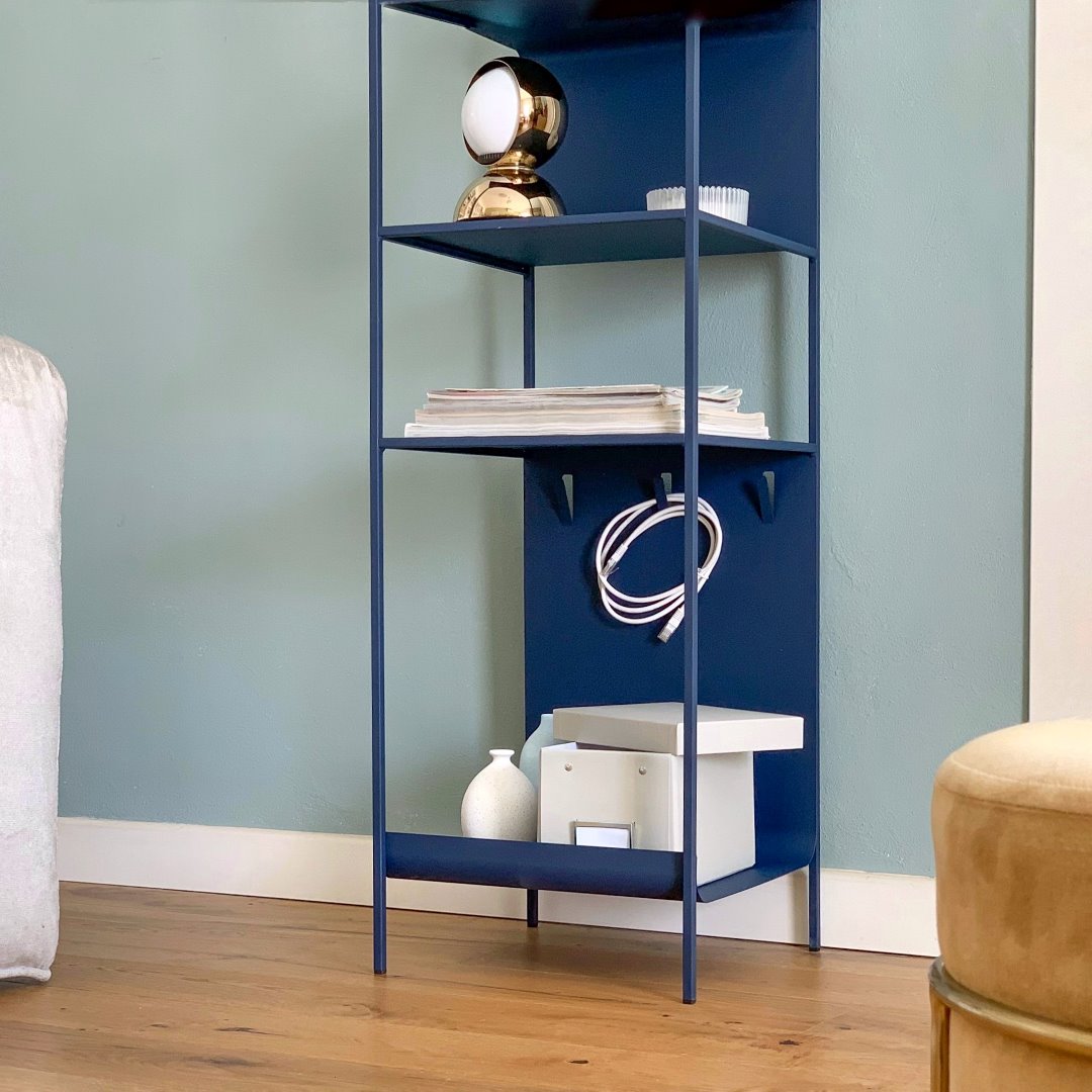 Levante - Regalsäule