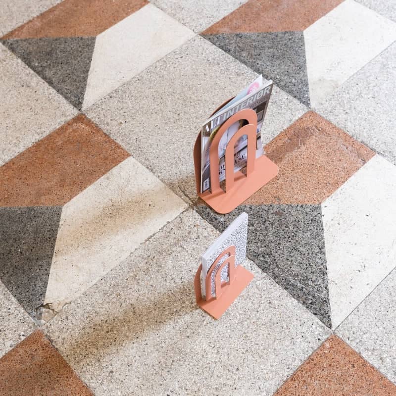 Accademia - Zeitschriftenständer