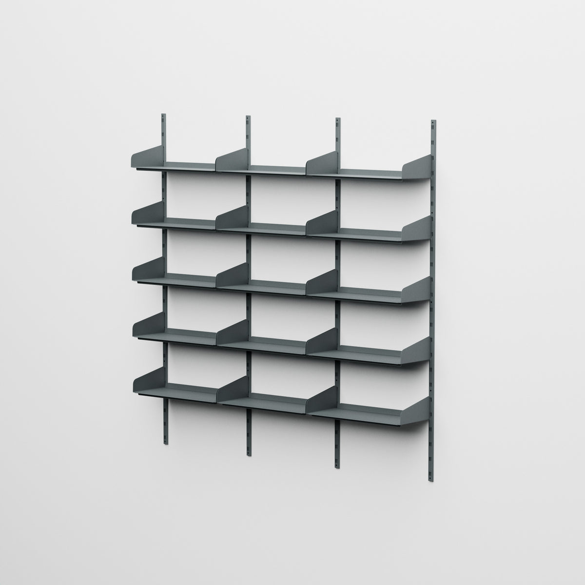 Linnea - Modulares Wandsystem mit 15 Regalböden à 60 cm, dreifeldrig - Basaltgrau (RAL7012)