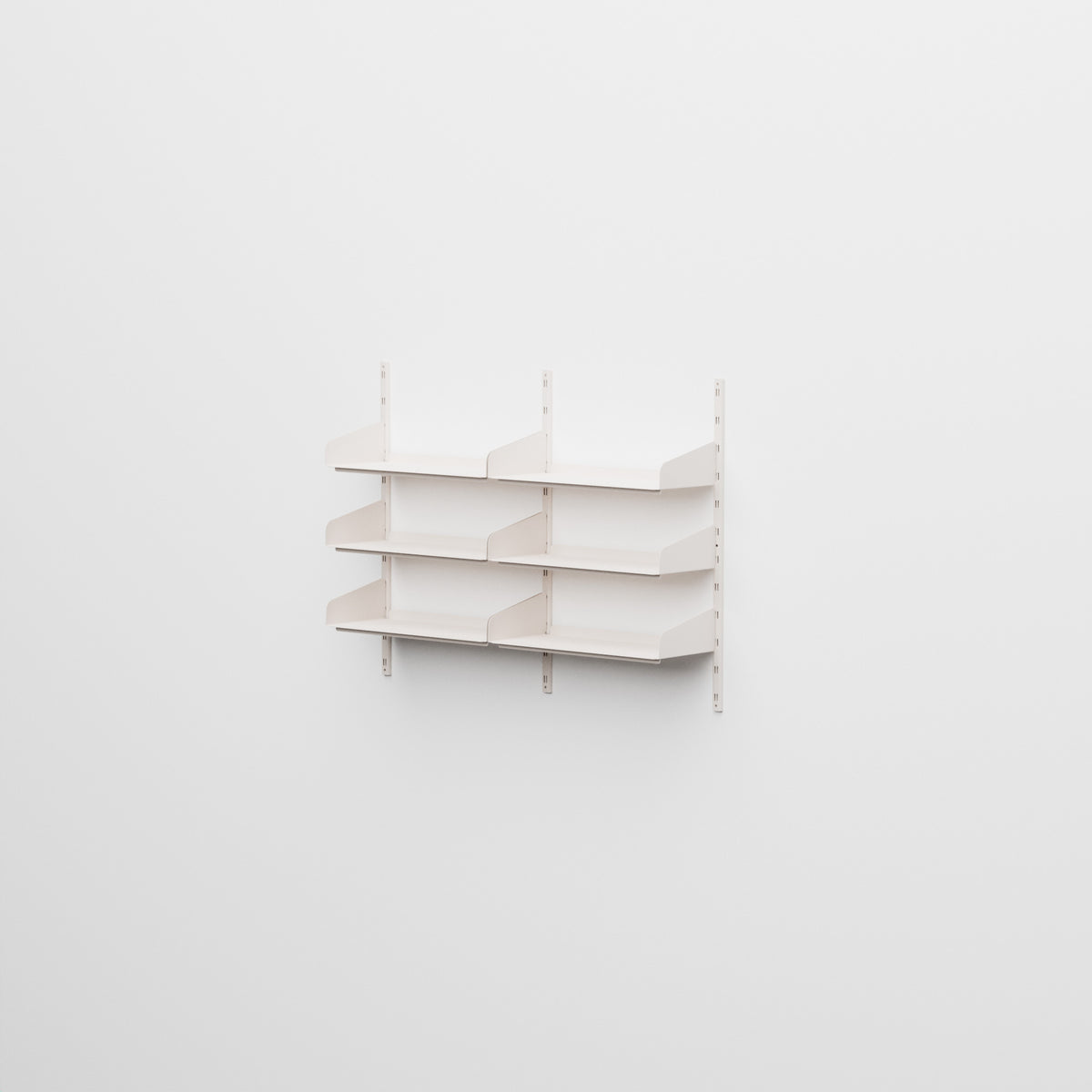 Linnea - Sistema modular de pared con 6 estantes de 60 cm, tramo doble - Blanco Concha (RAL9001)