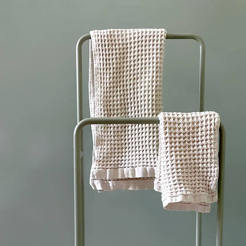 Adriatica freestanding towel rack - White Shell